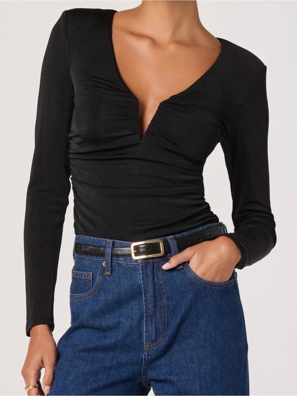 Astr Black Ruched V-Neck Long Sleeve Top!